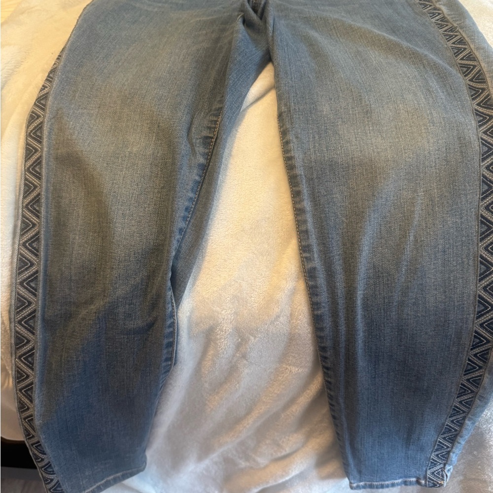 Knox Rose Blue Ankle Jeans with Patterned Trim